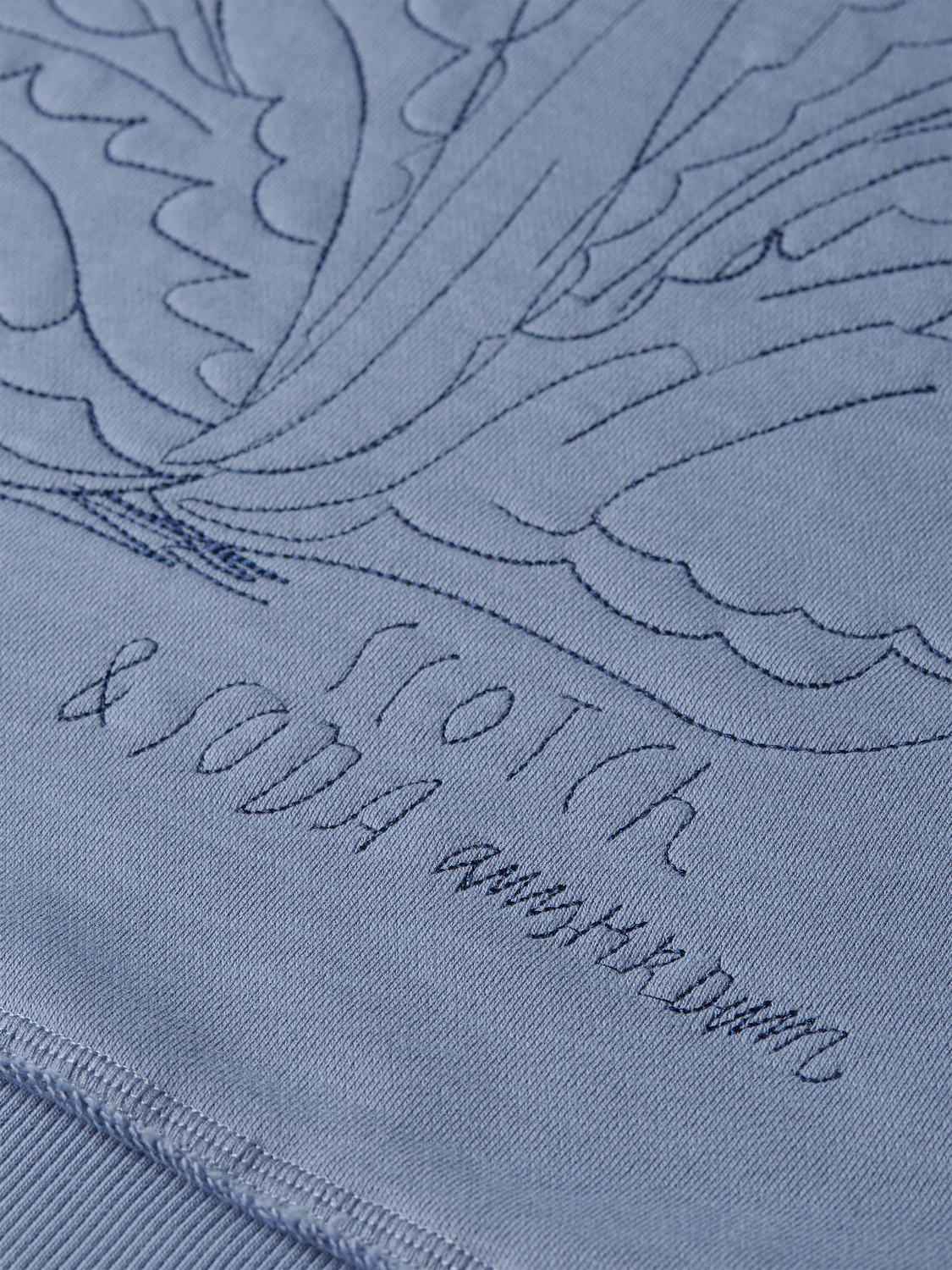Embroidered loose sweatshirt - Image 7