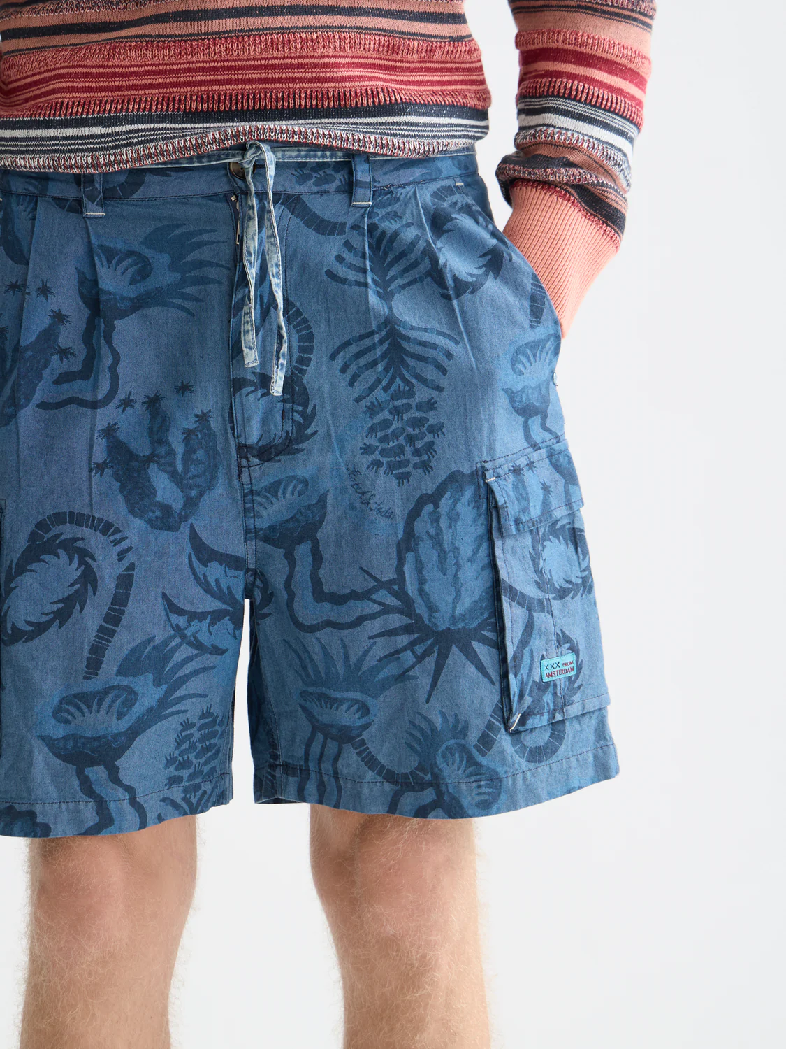 printed chambray cargo shorts - Image 3