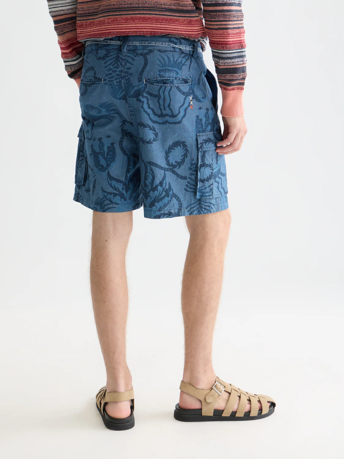 printed chambray cargo shorts - Image 4