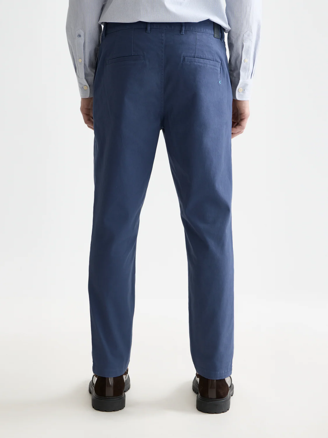 Seasonal Essentials Drift chino - Image 4