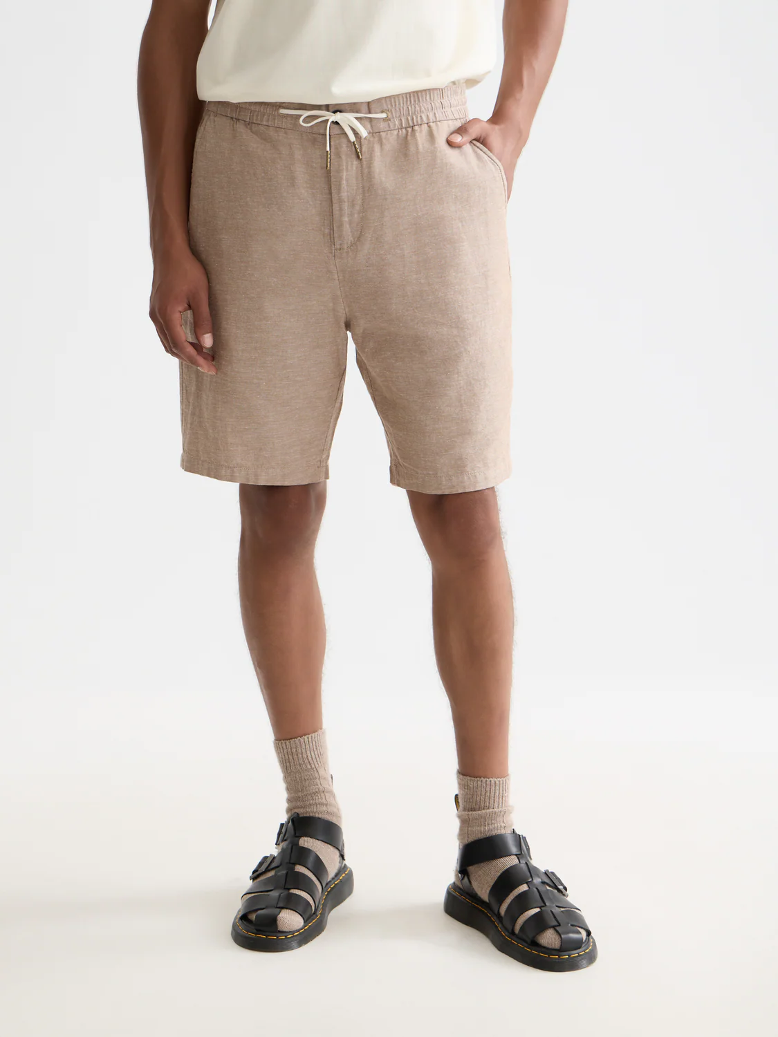 Seasonal Essentials Fave cotton linen chino shorts - Image 2