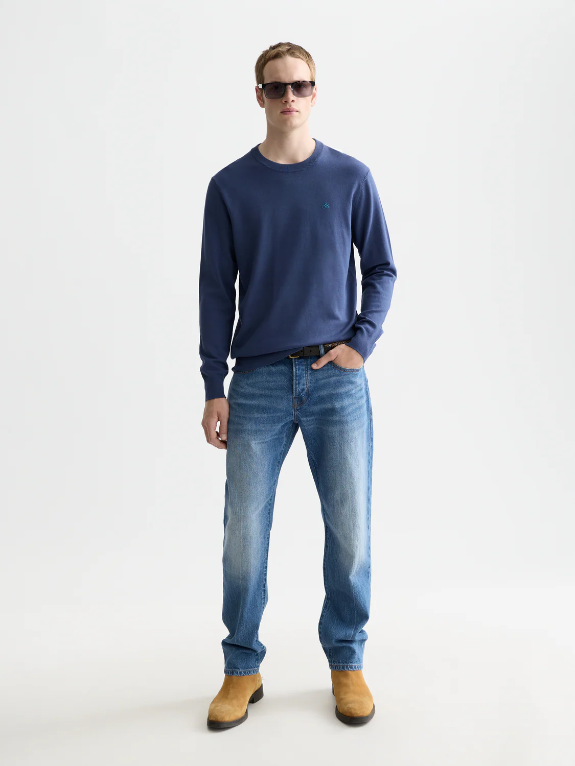 Seasonal Essentials pullover - Image 9