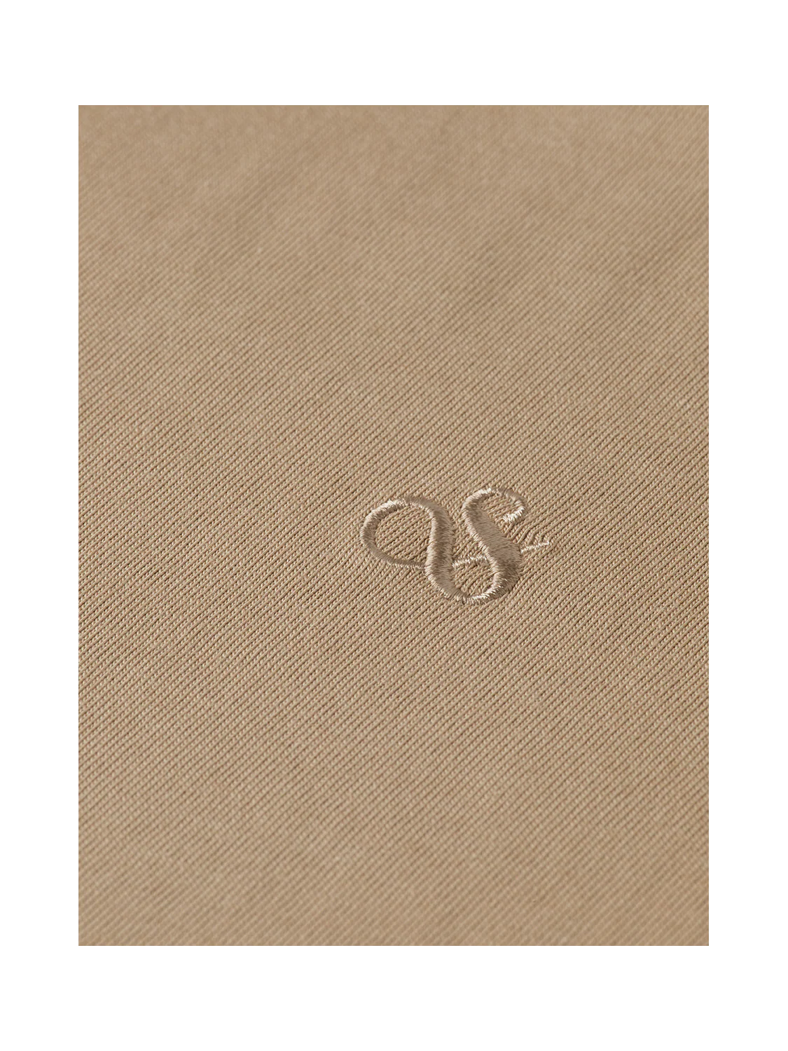 Seasonal Essentials logo T-shirt - Image 14