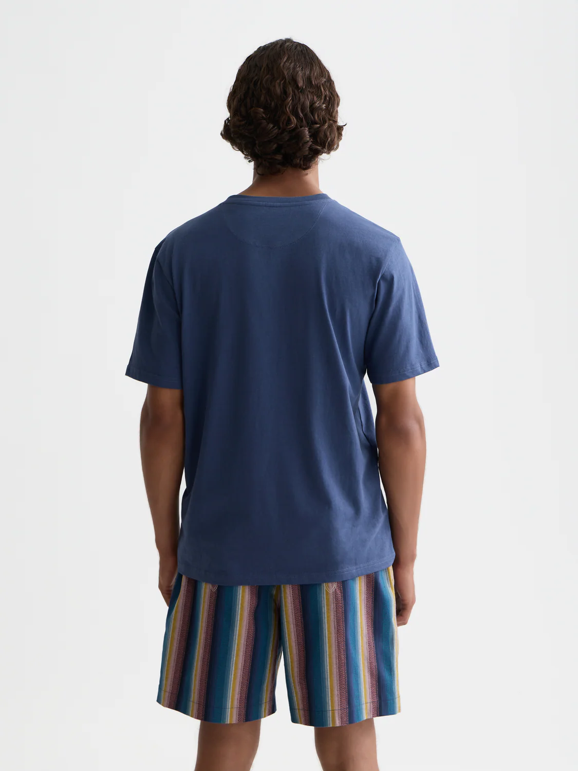 Seasonal Essentials logo T-shirt - Image 18