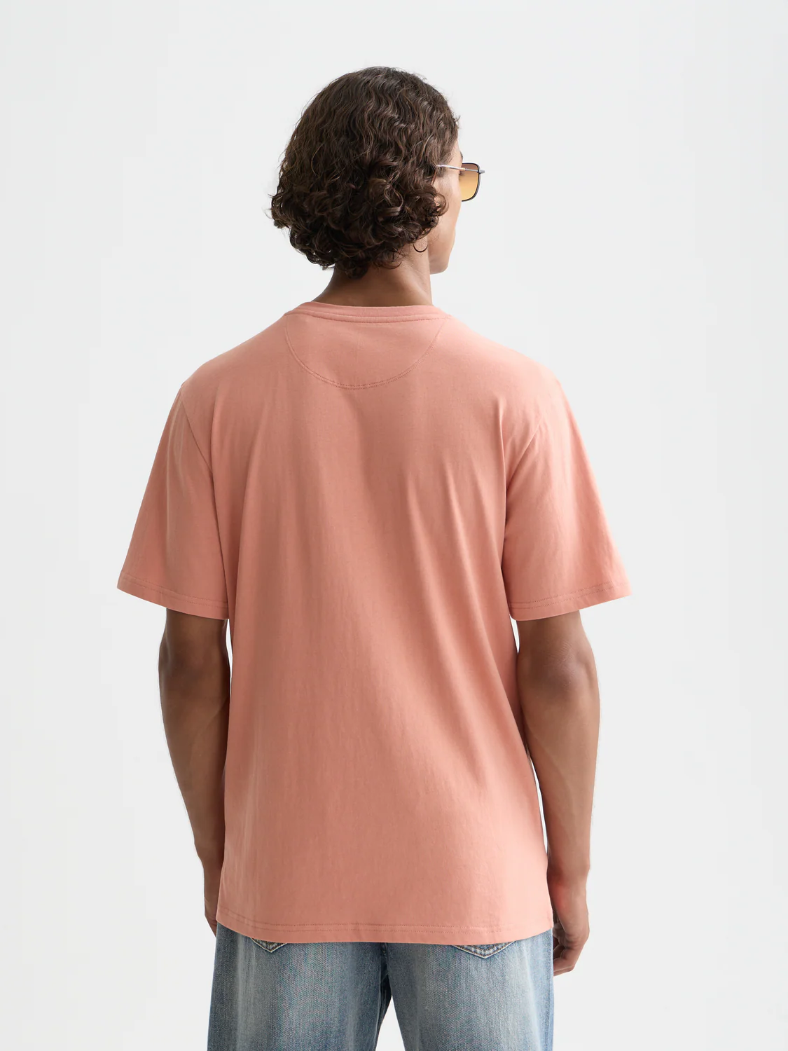 Seasonal Essentials logo T-shirt - Image 4