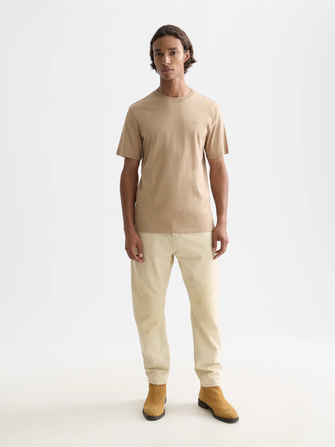 Seasonal Essentials logo T-shirt - Image 9