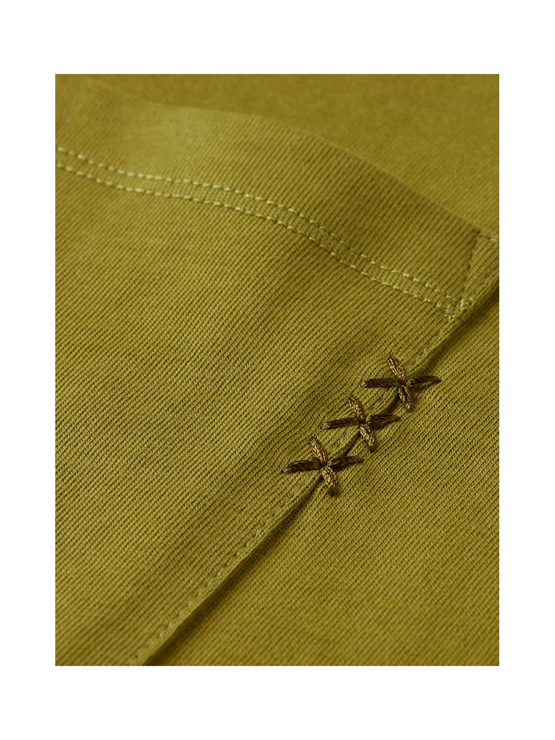 Seasonal Essentials 3 crosses pocket loose T-shirt - Image 14