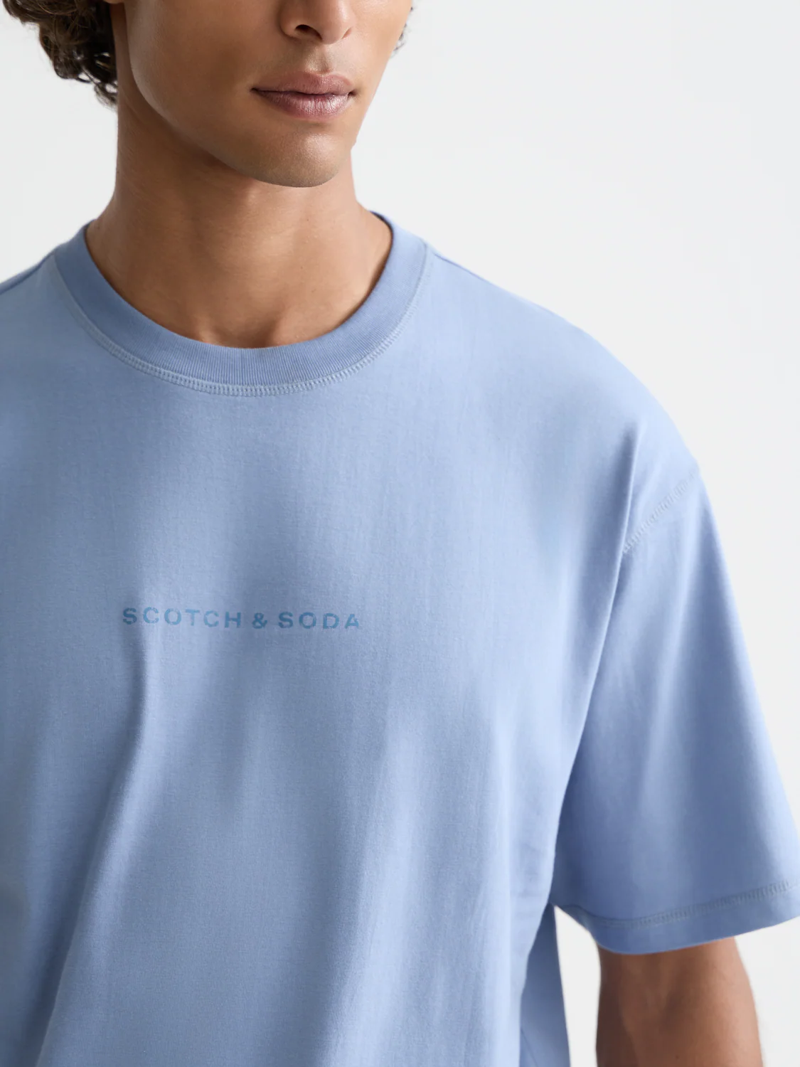 Seasonal Essentials artwork relaxed T-shirt - Image 10