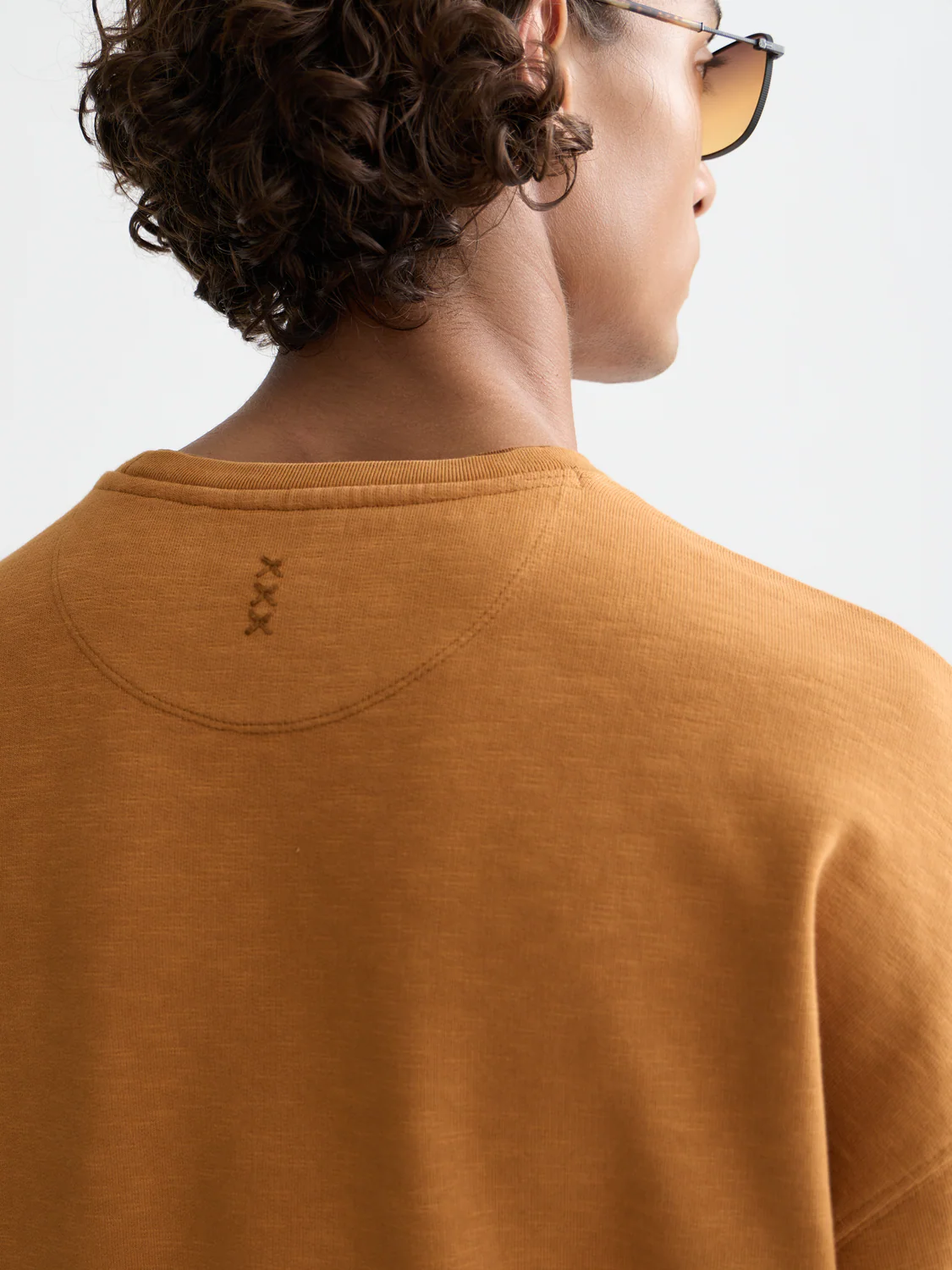 Seasonal Essentials 3 crosses loose sweatshirt - Image 3