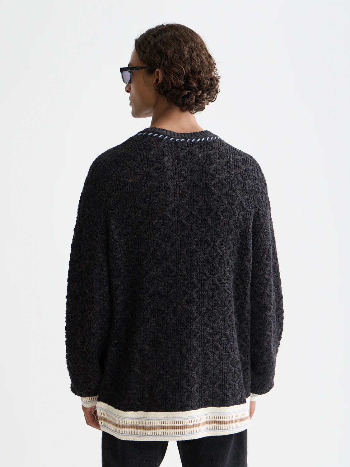 V-Neck cable loose pullover - Image 5