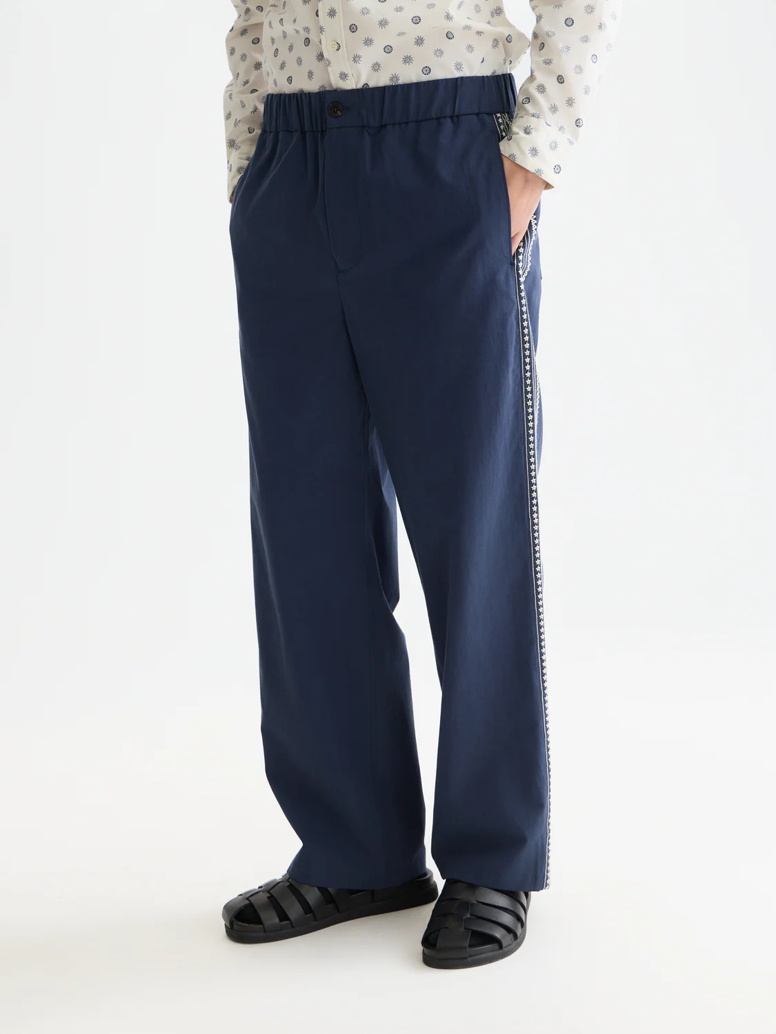 Otis embroidered relaxed jogger - Image 3