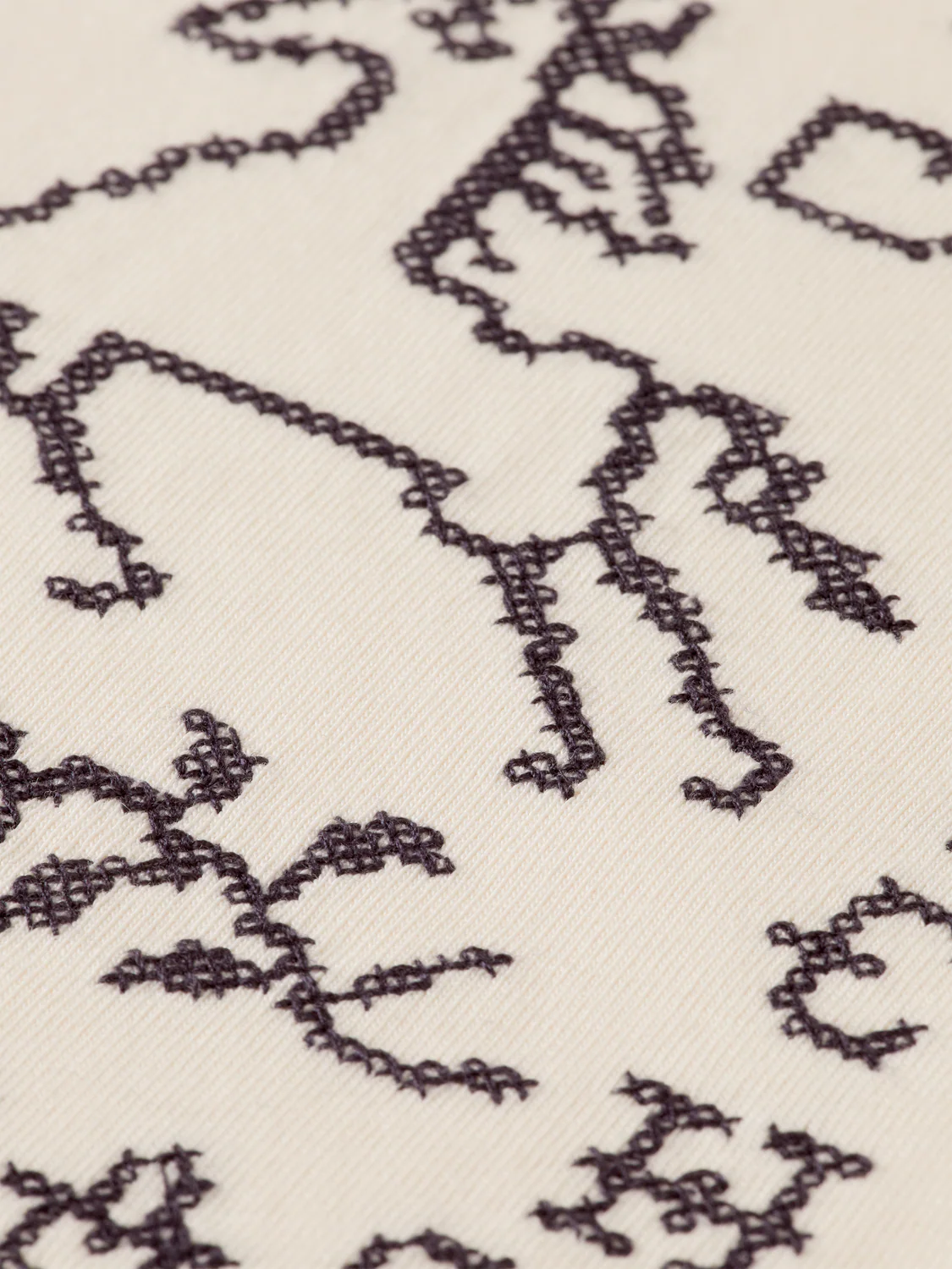 Cross-stitched artwork loose T-shirt - Image 7