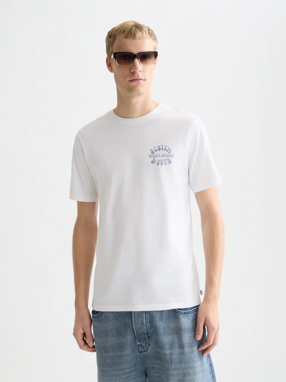 artwork T-shirt - Image 15