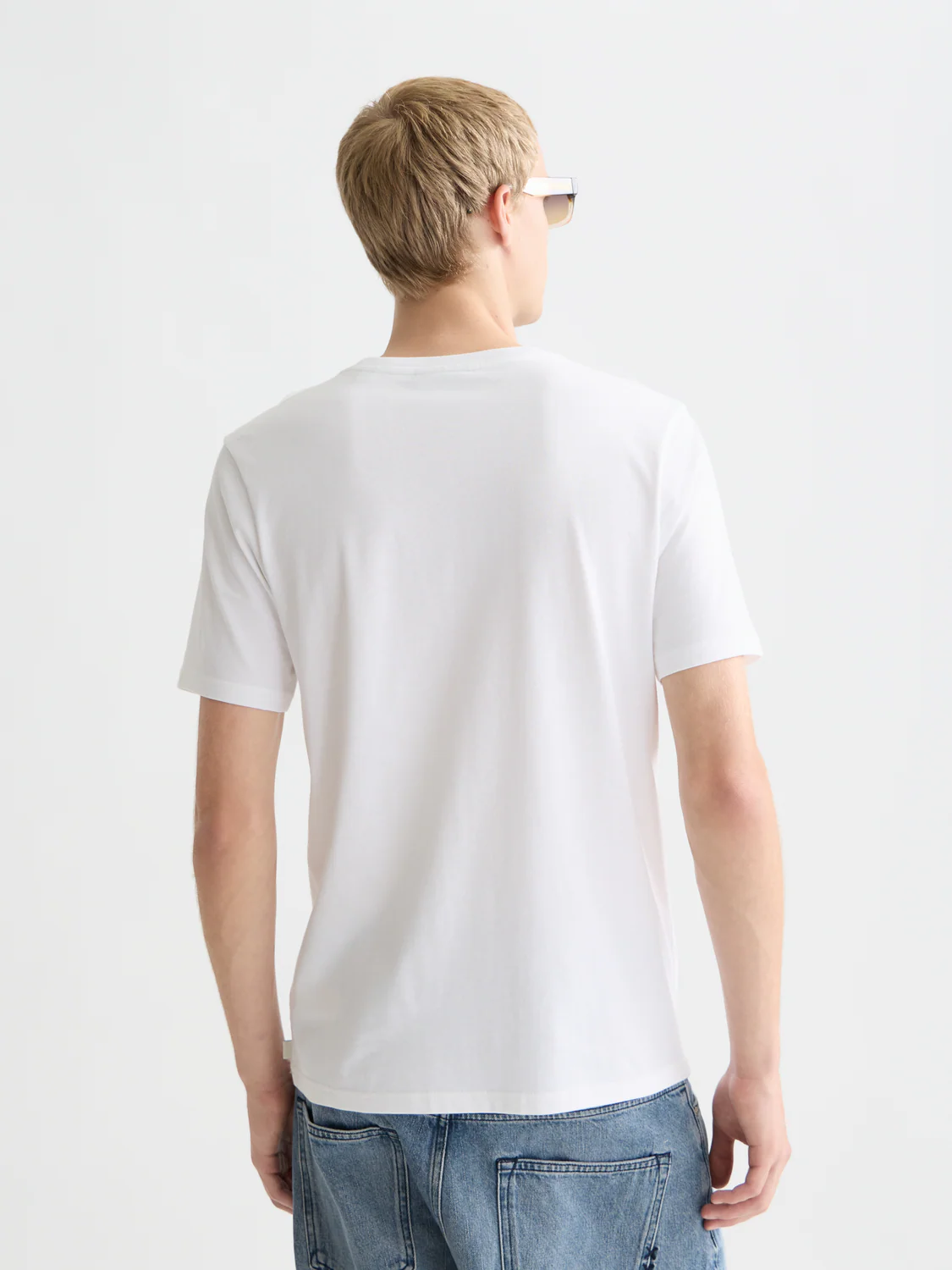 artwork T-shirt - Image 18