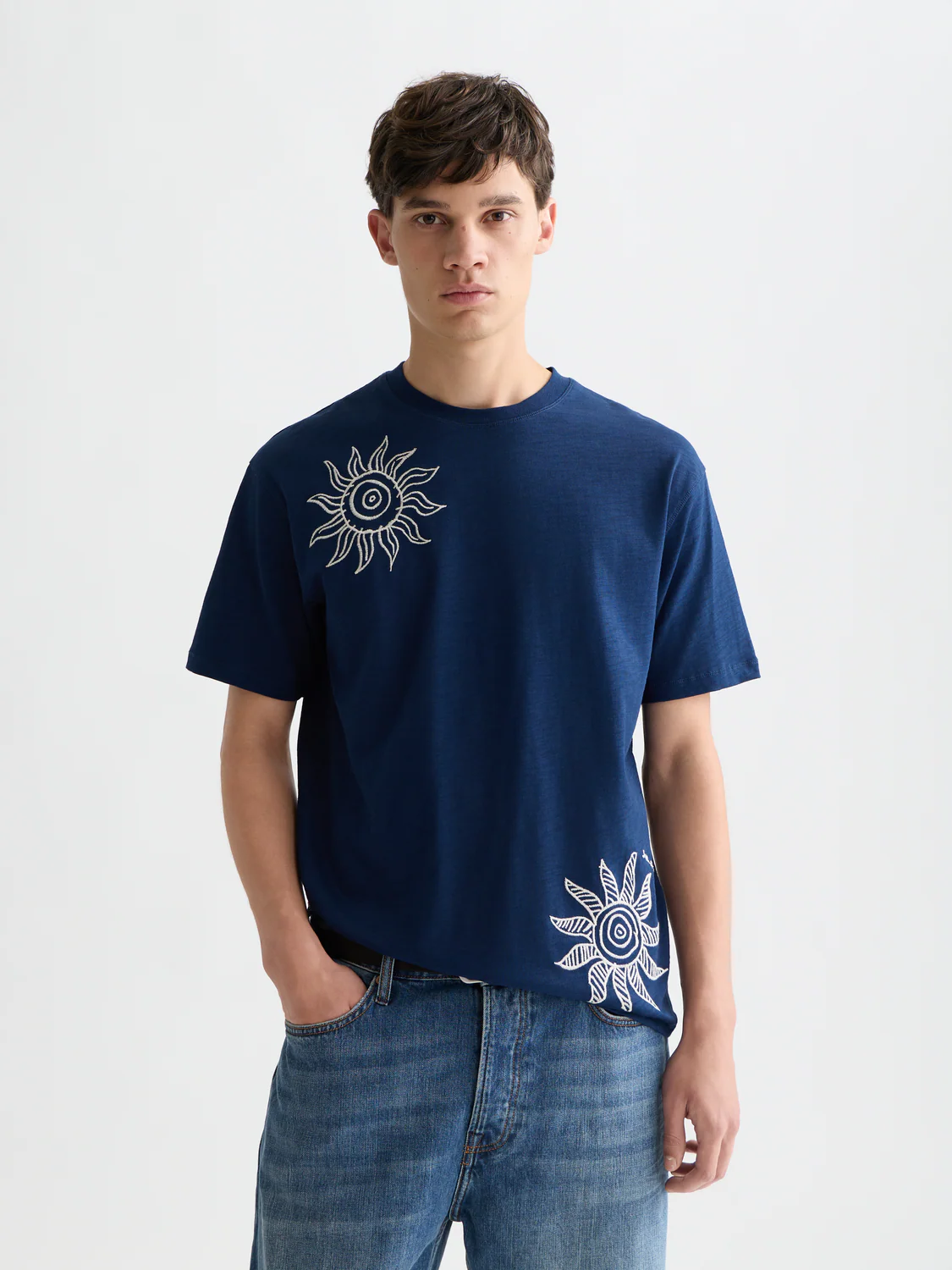 Embroidered artwork relaxed T-shirt