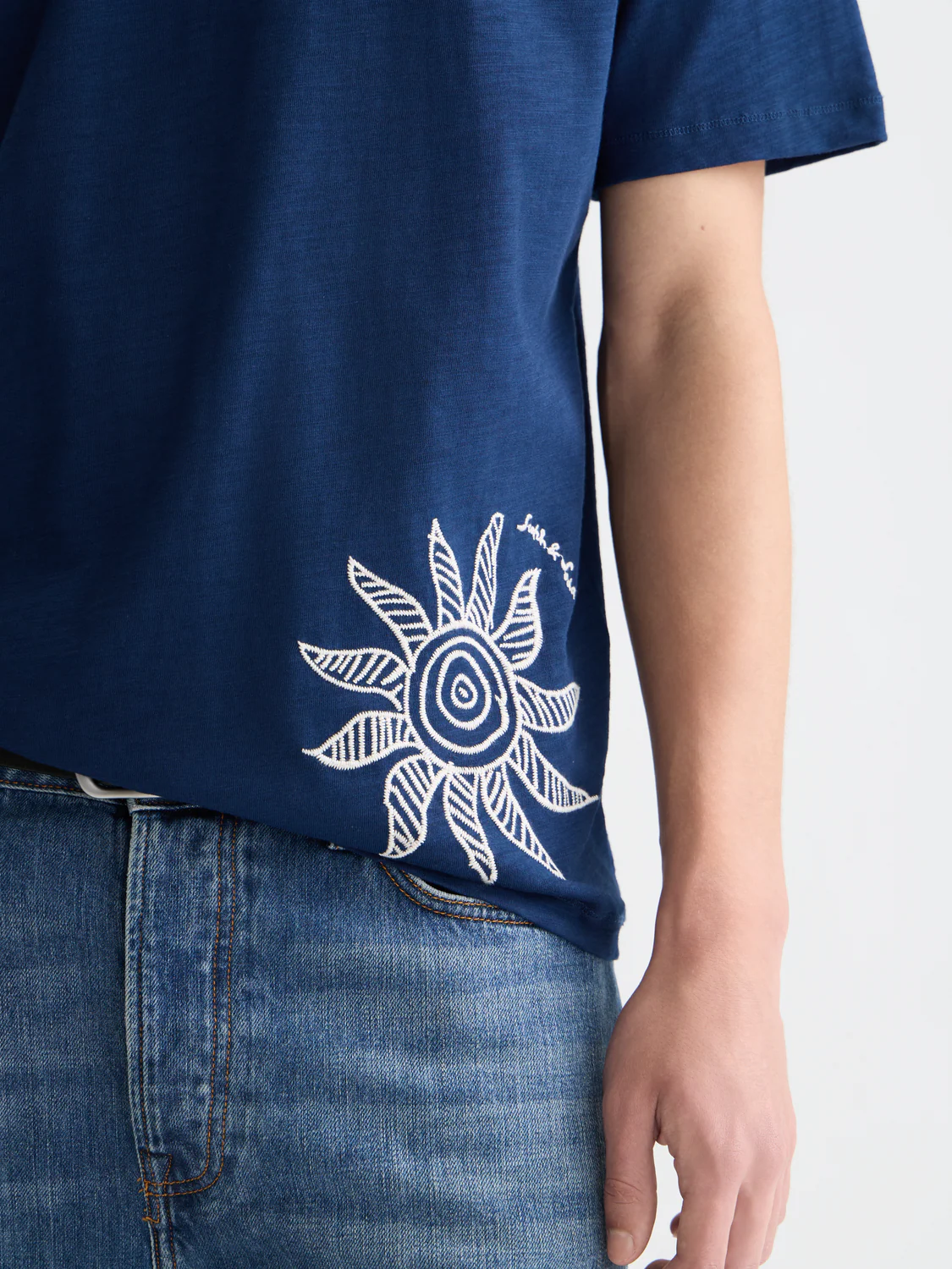 Embroidered artwork relaxed T-shirt - Image 3