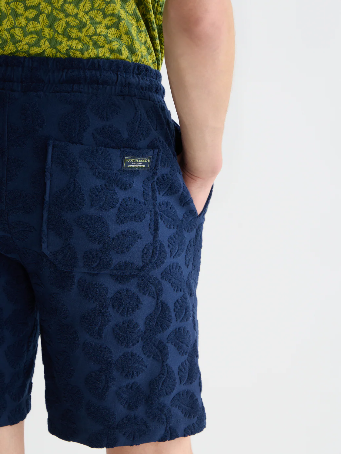 Fave terry jacquard relaxed bermuda shorts - Image 3