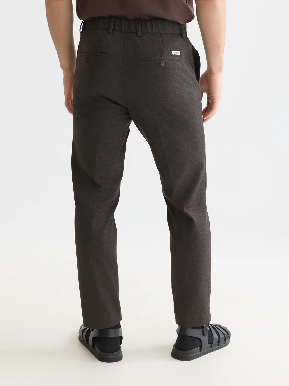 Finch yarn-dyed jersey tapered jogger - Image 4