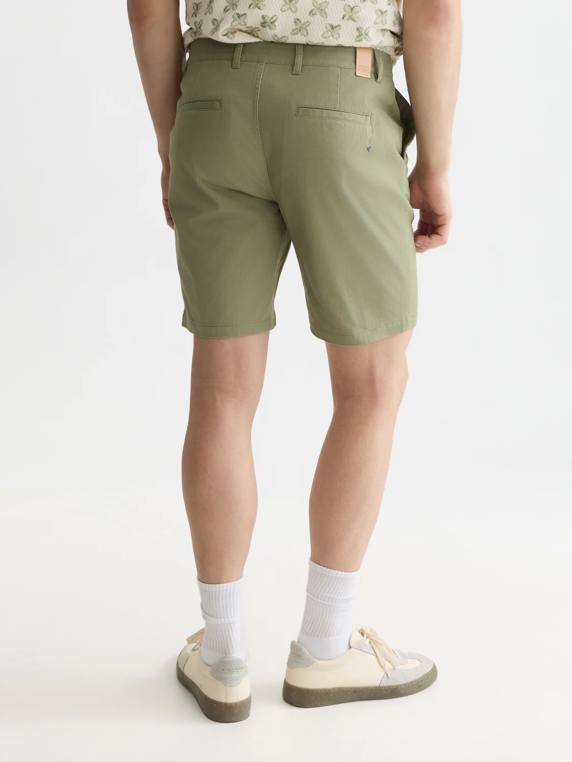 Seasonal Essentials Stuart cotton twill shorts - Image 4