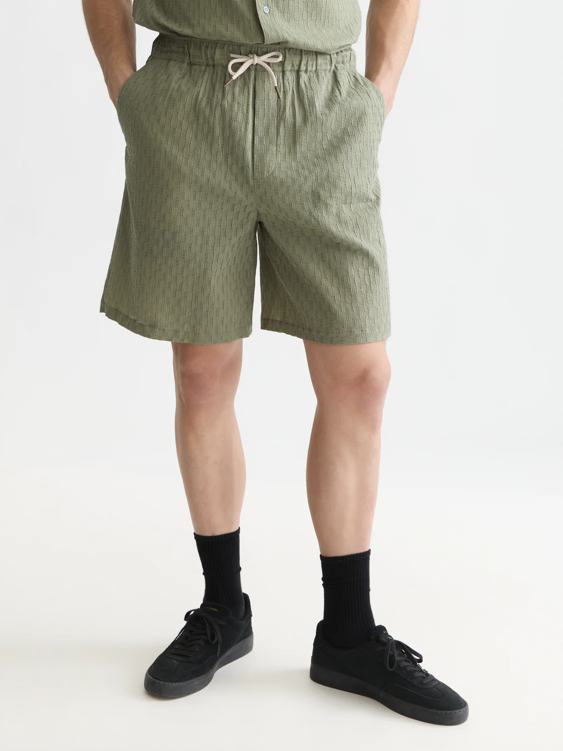 Jacquard seersucker bermuda shorts - Image 2