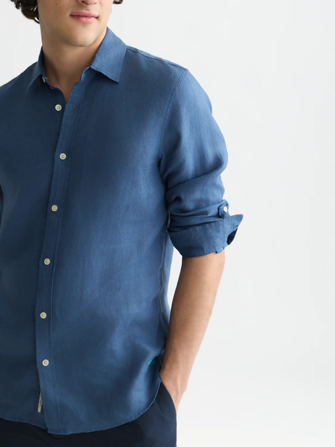 Seasonal Essentials linen shirt - Image 10