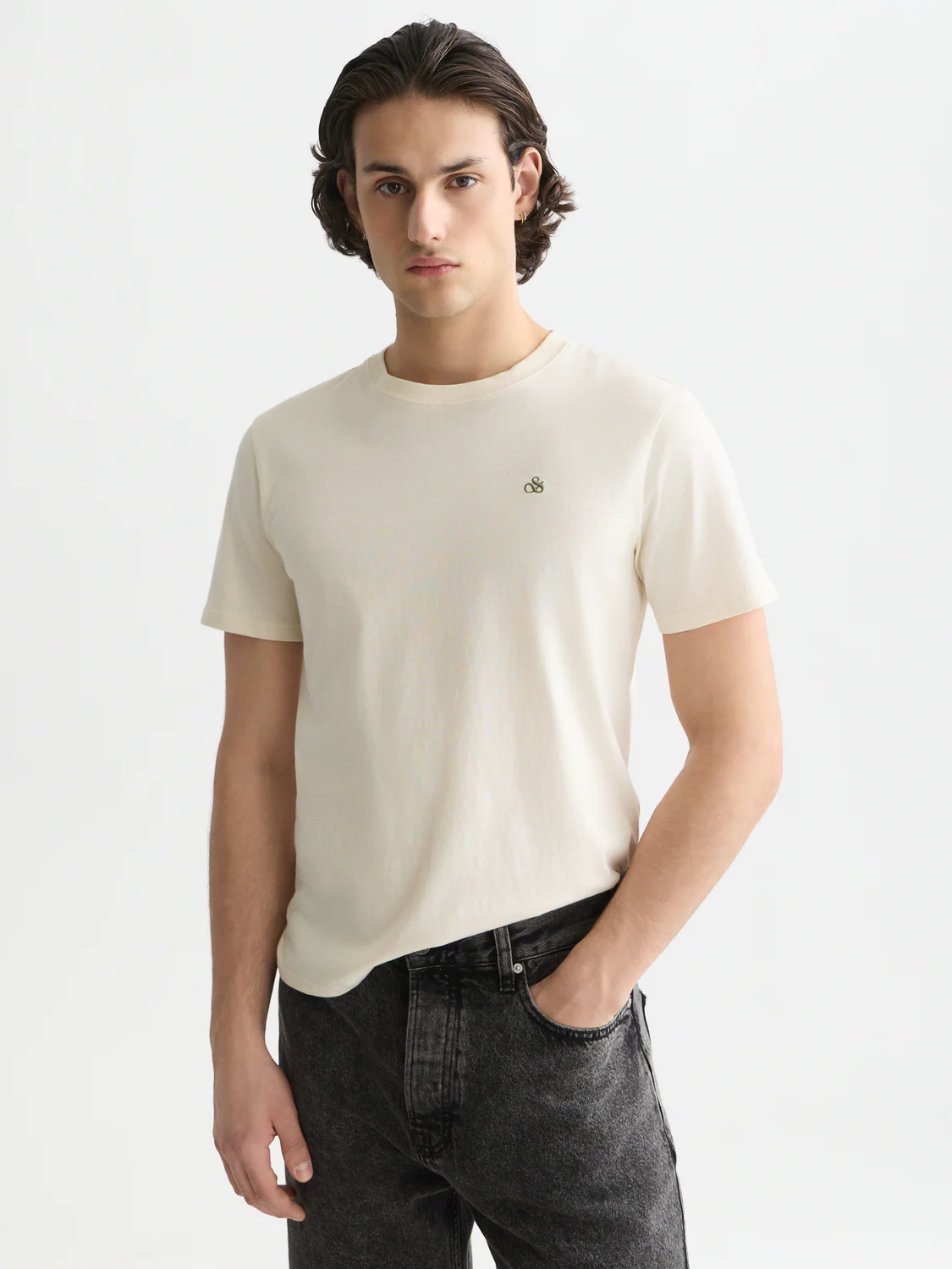 Seasonal Essentials logo T-shirt