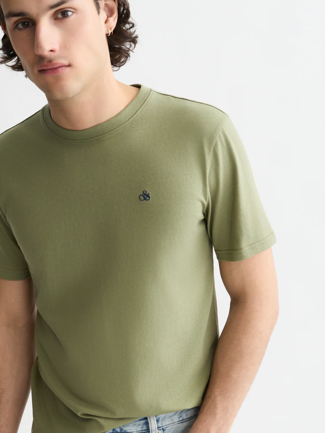 Seasonal Essentials logo T-shirt - Image 10