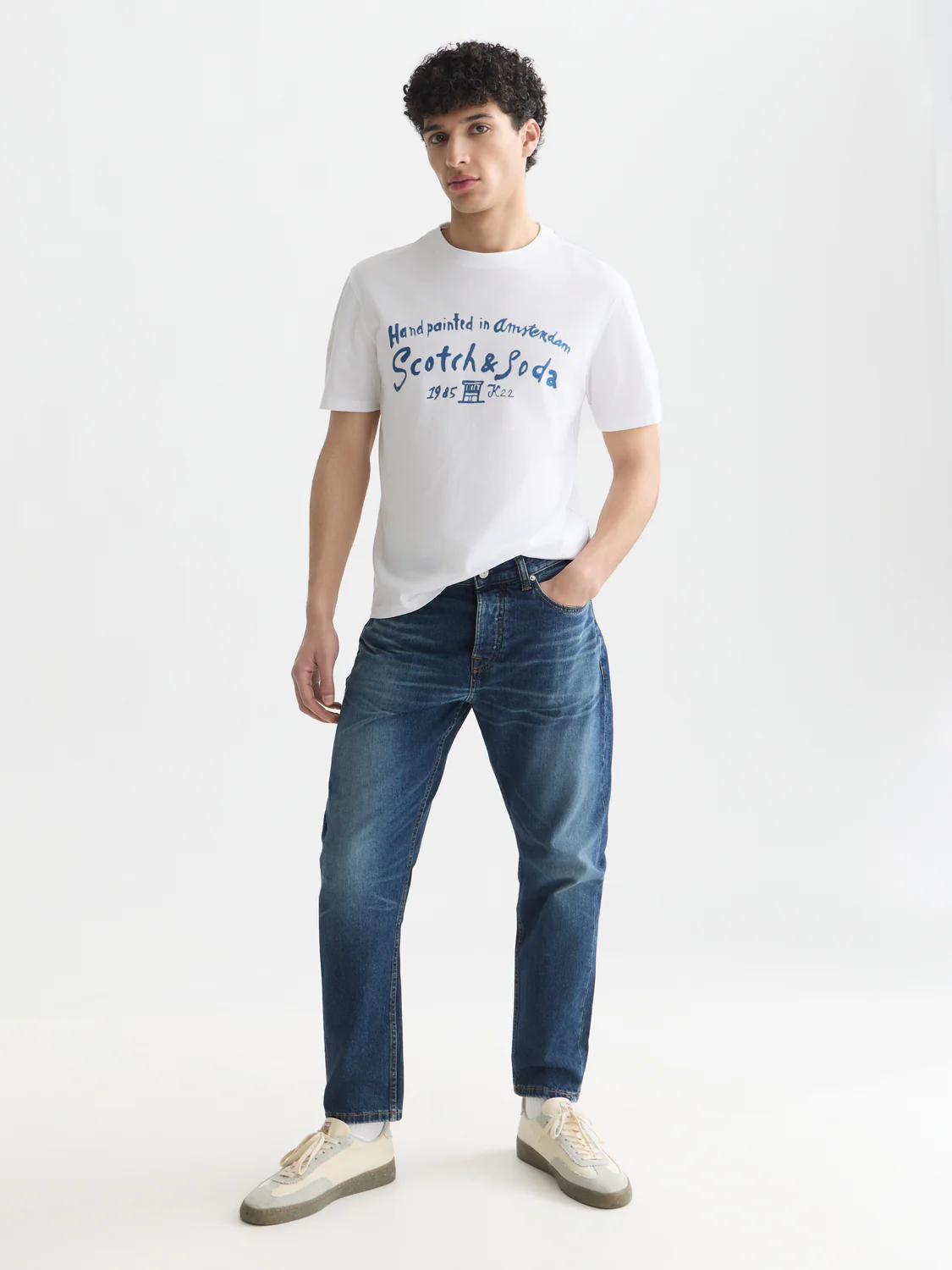 Front artwork regular-fit T-shirt - Image 2