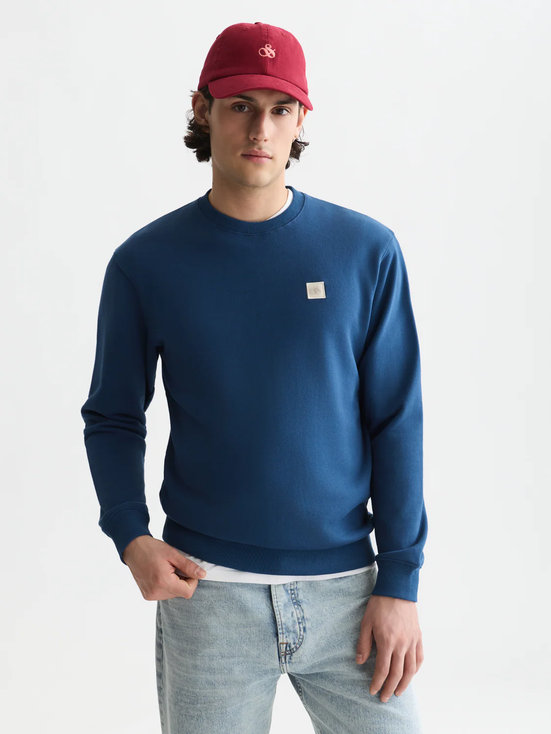Seasonal core logo badge regular-fit sweatshirt - Image 15