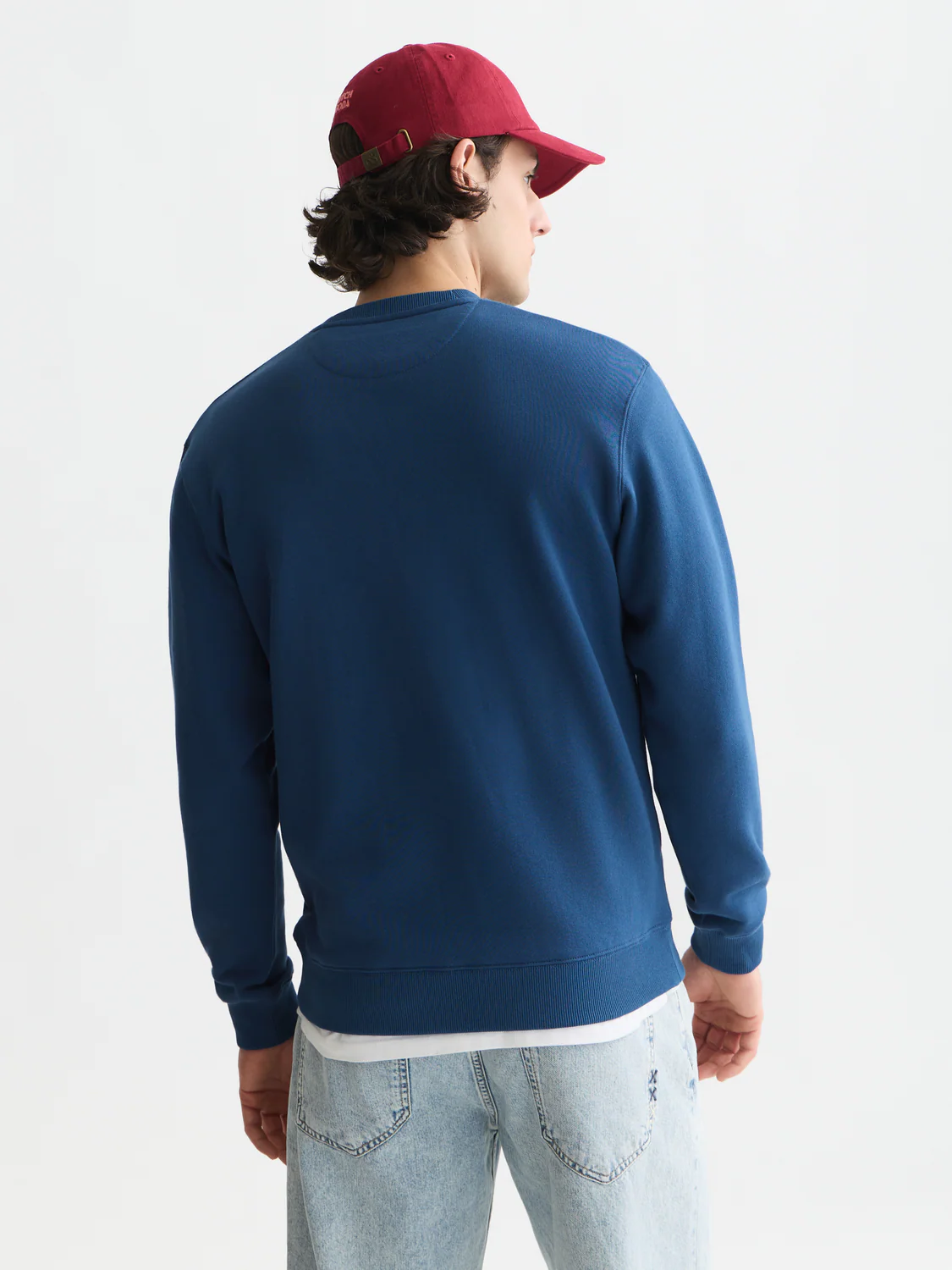 Seasonal core logo badge regular-fit sweatshirt - Image 18