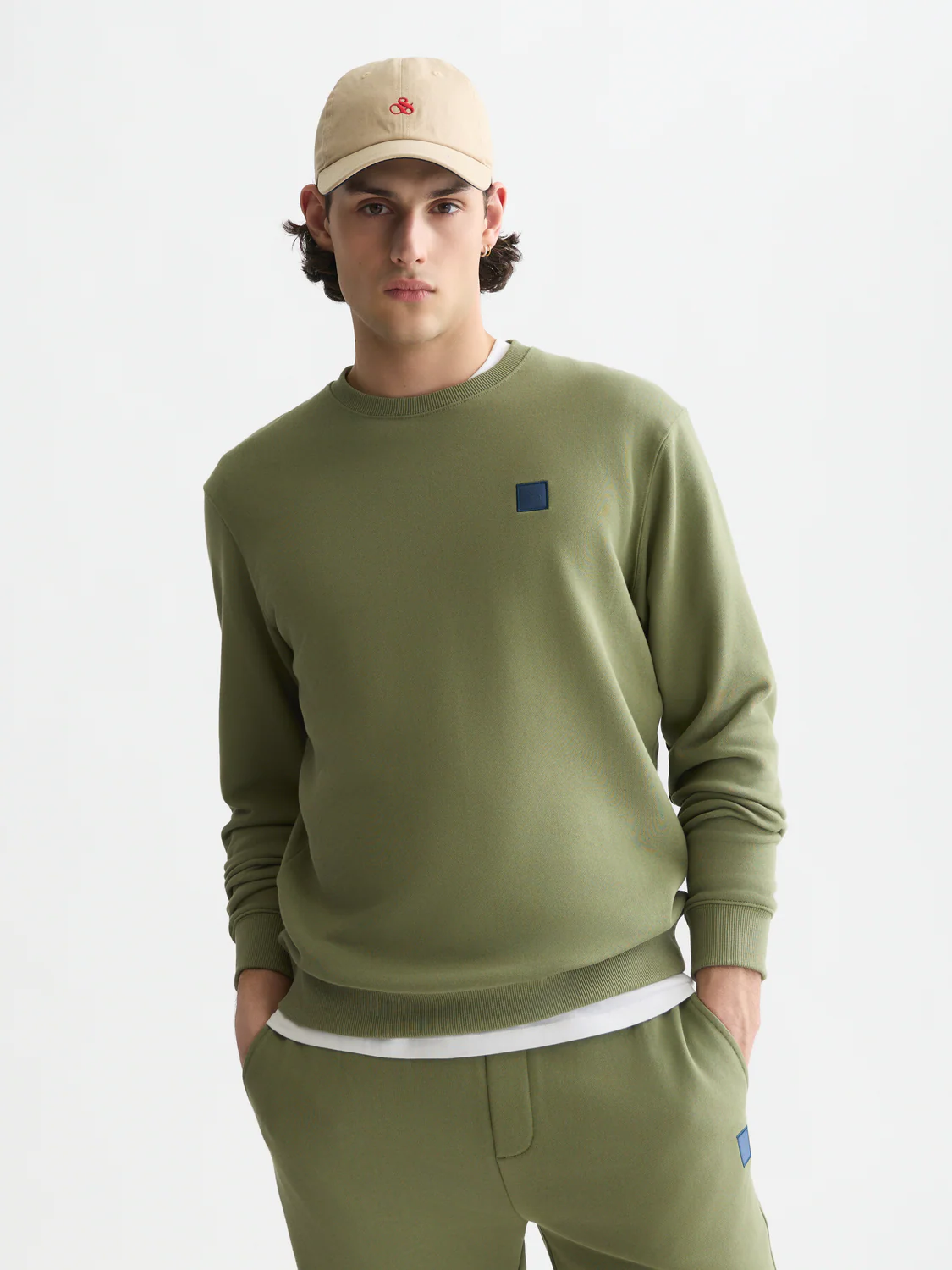 Seasonal core logo badge regular-fit sweatshirt - Image 8