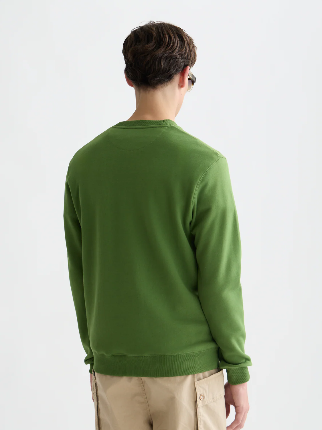 Seasonal Essentials logo badge sweatshirt - Image 4