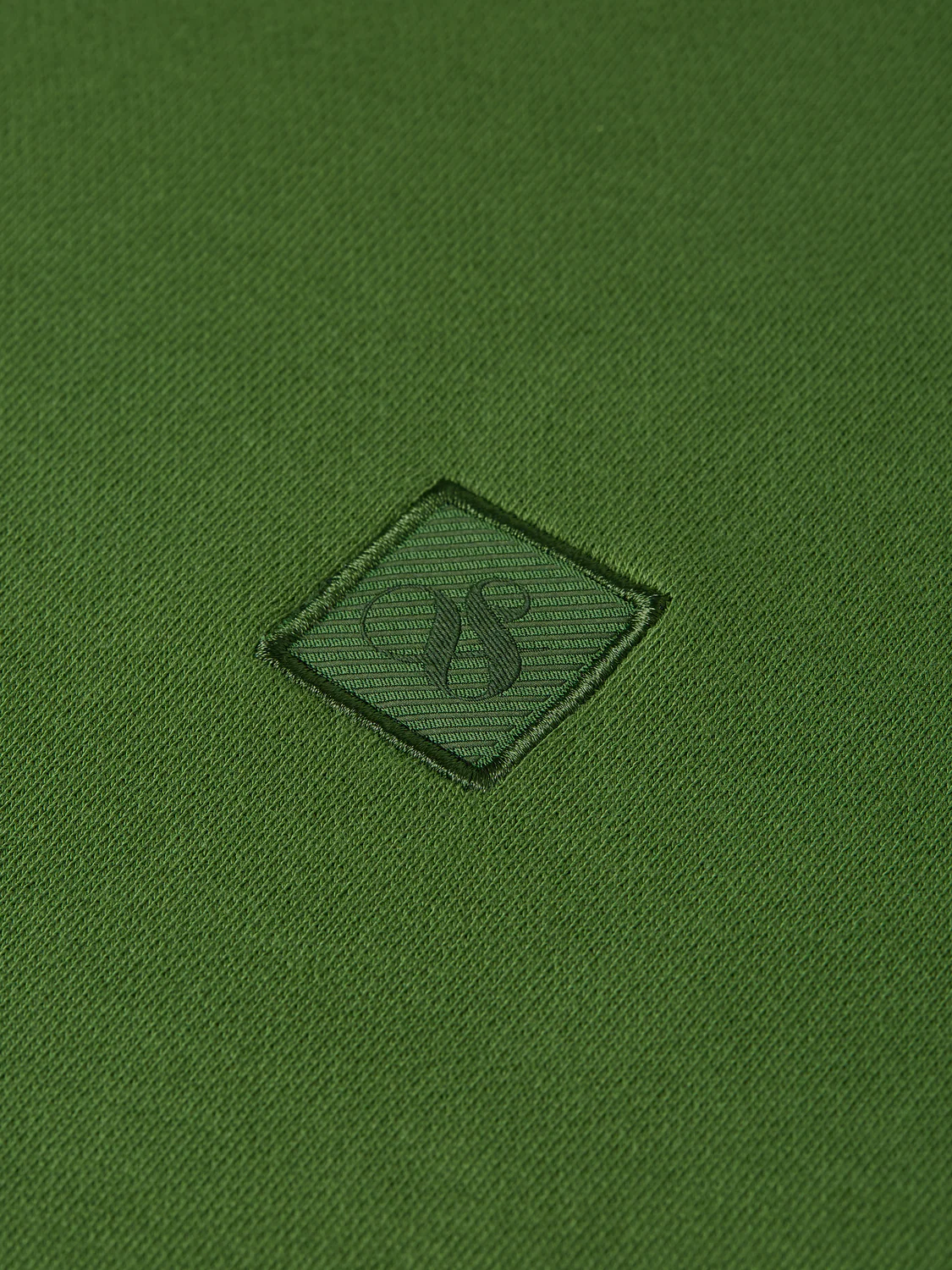 Seasonal Essentials logo badge sweatshirt - Image 7