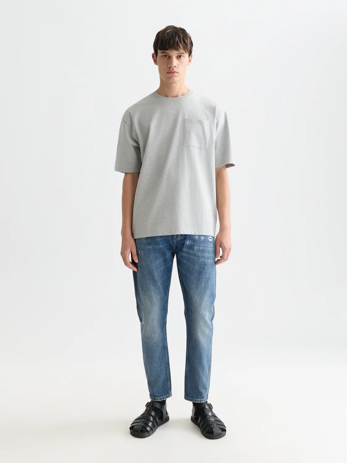 Seasonal Essentials 3 crosses pocket loose T-shirt - Image 2