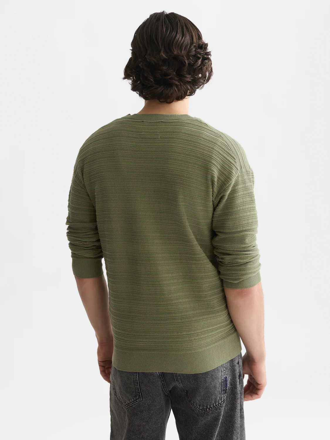 Structured chest pocket relaxed-fit pullover - Image 4