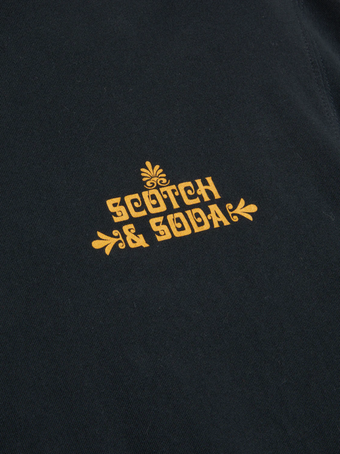 RELAXED FIT SS GRAPHIC TEE - Image 2