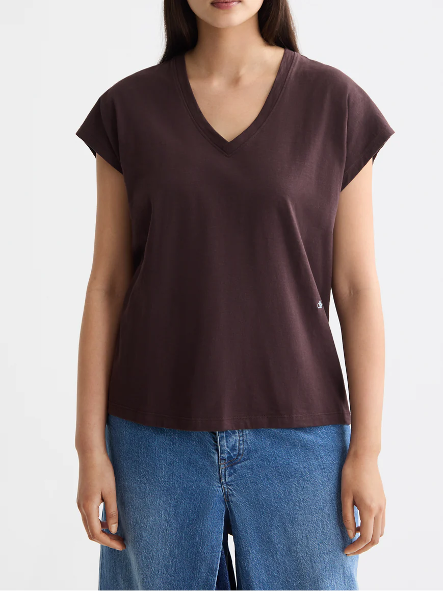 Slub V-neck T-shirt