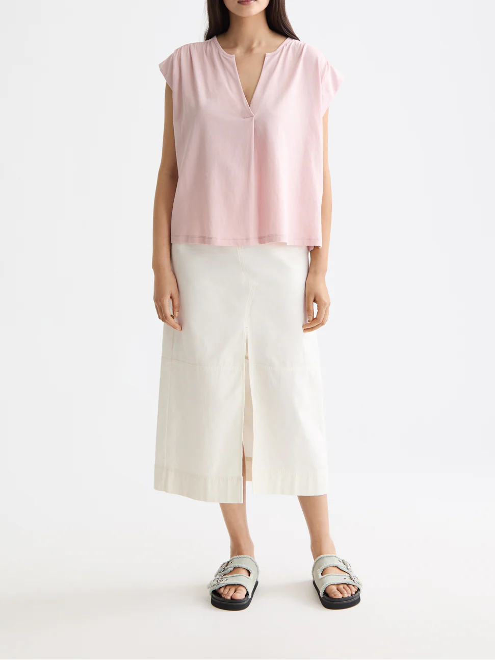 Drapey V-neck T-shirt - Image 5