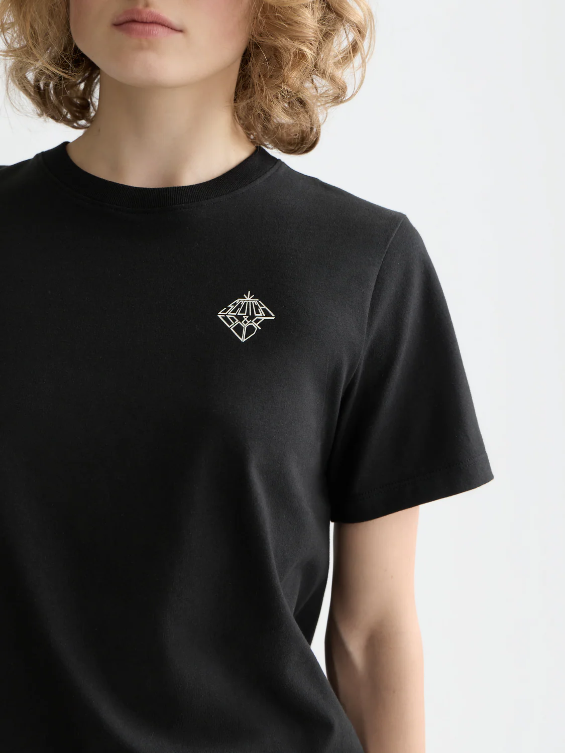 chest artwork regular t-shirt - Image 3
