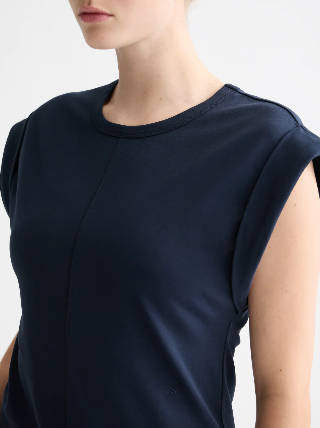 Fitted rolled-up sleeve T-shirt - Image 3