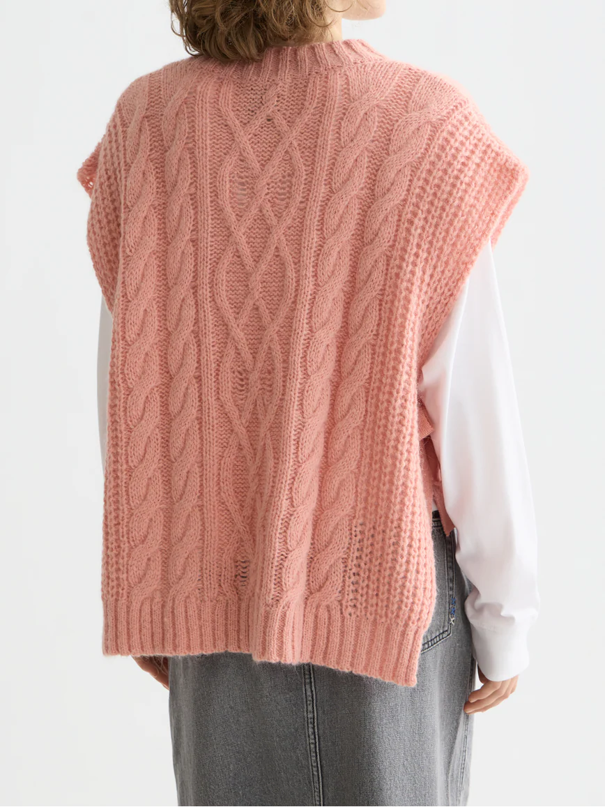 Cable stitch spencer - Image 11