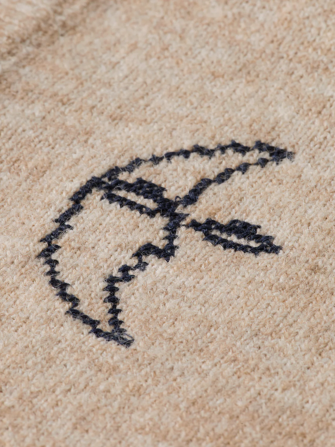 Embroidered crew neck knitted tank - Image 6