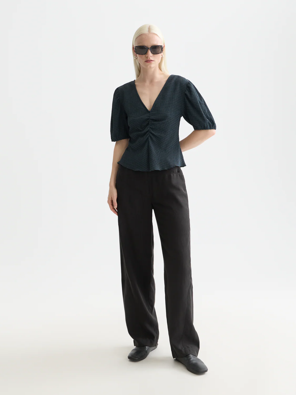 Structured V-neck top - Image 2