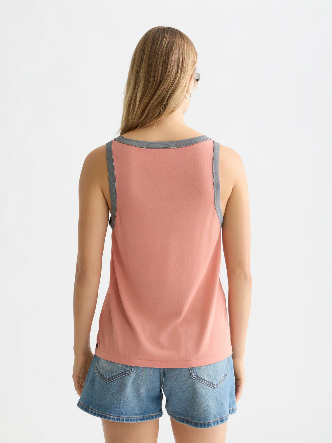 Stripe trim relaxed knitted vest - Image 10