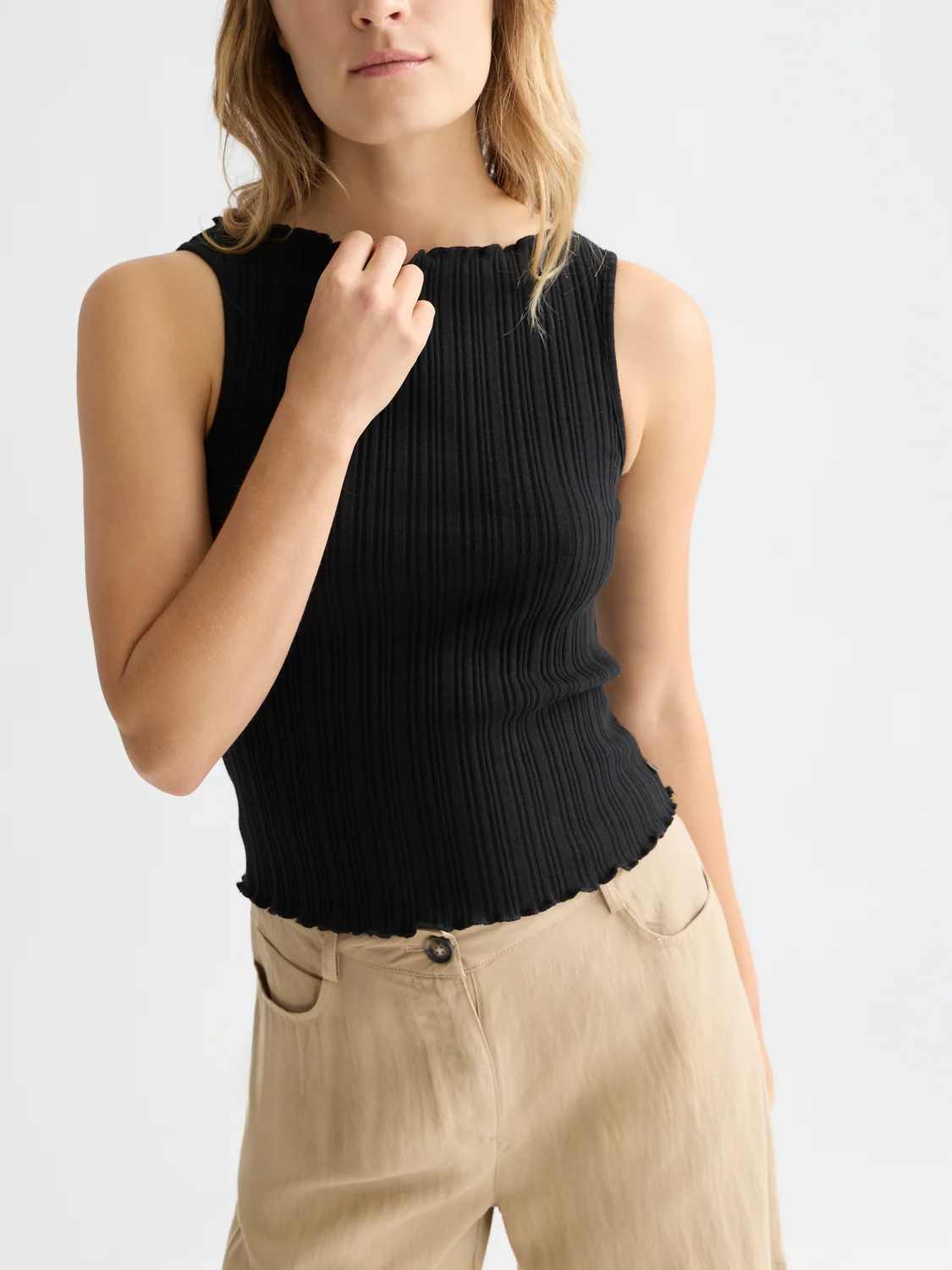 Structured rib tank - Image 3