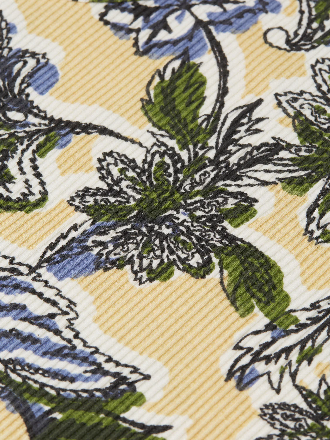 All over printed tank - Image 21