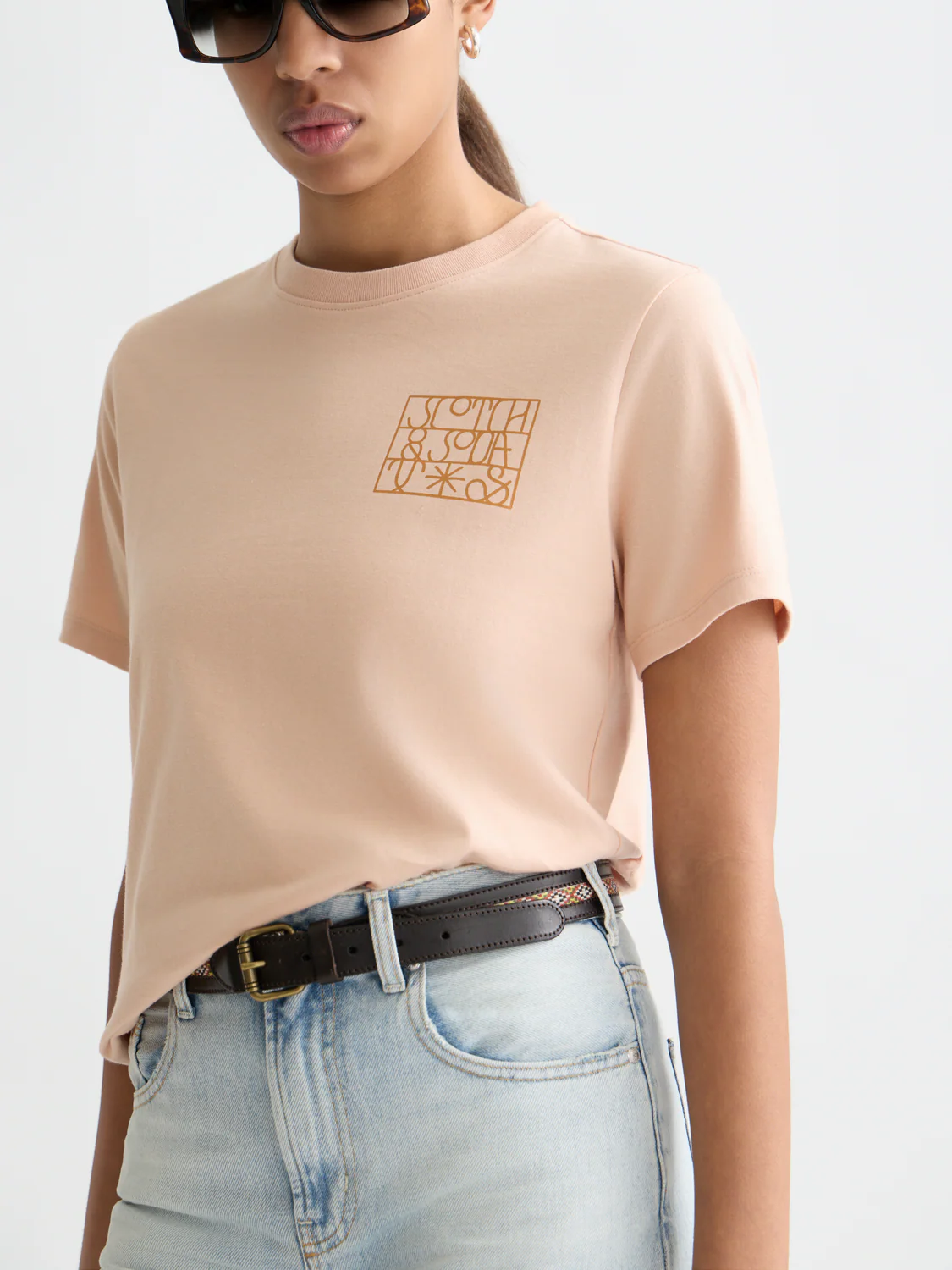 Artwork T-shirt - Image 10