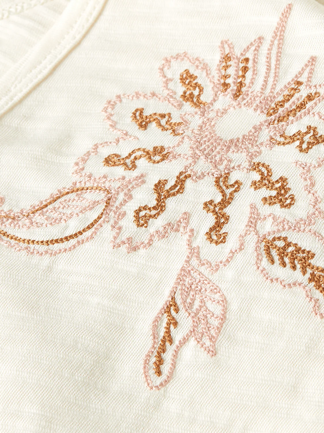 Embroidered V-neck T-shirt - Image 14