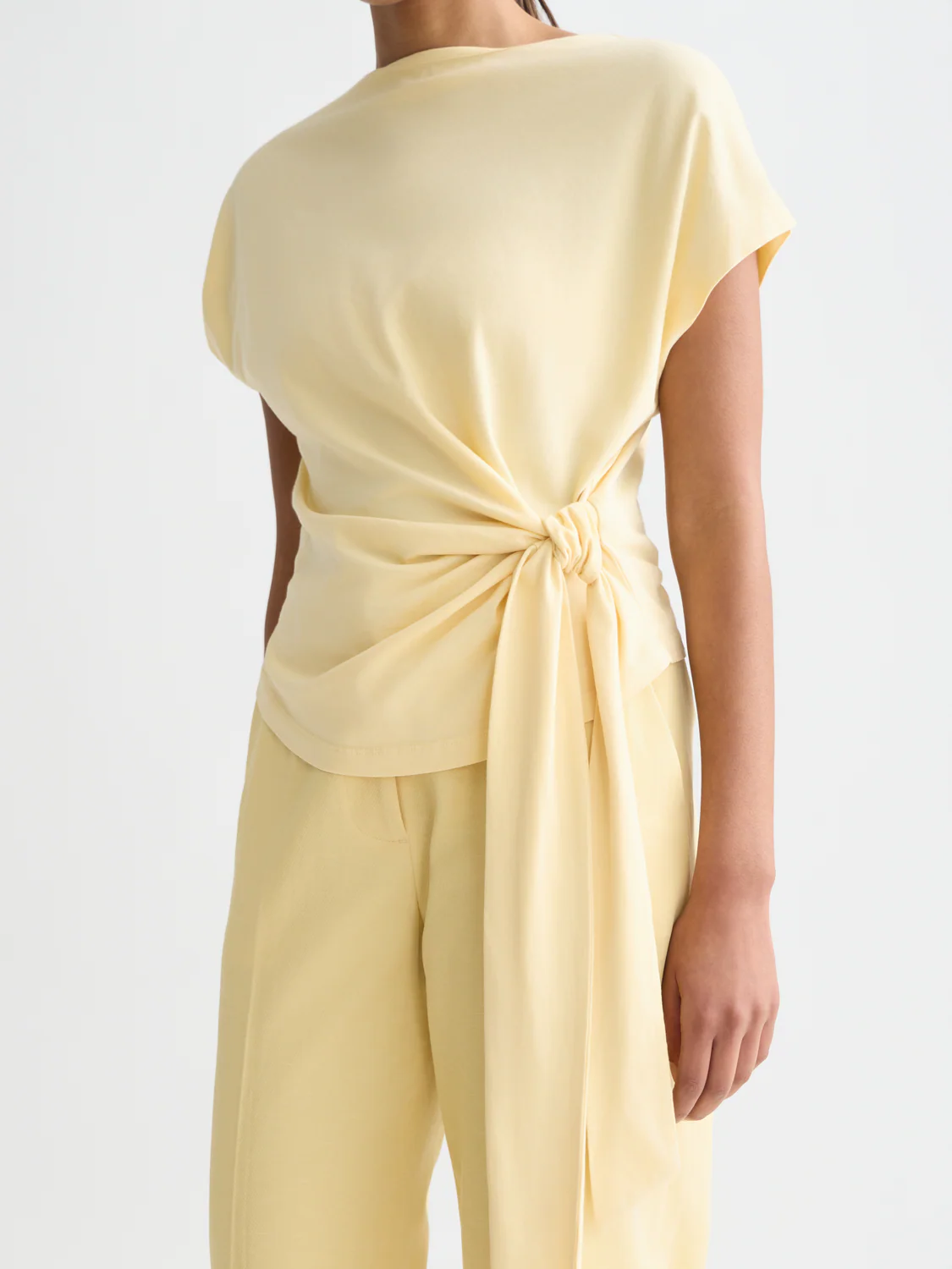Knotted slash neck T-shirt - Image 10