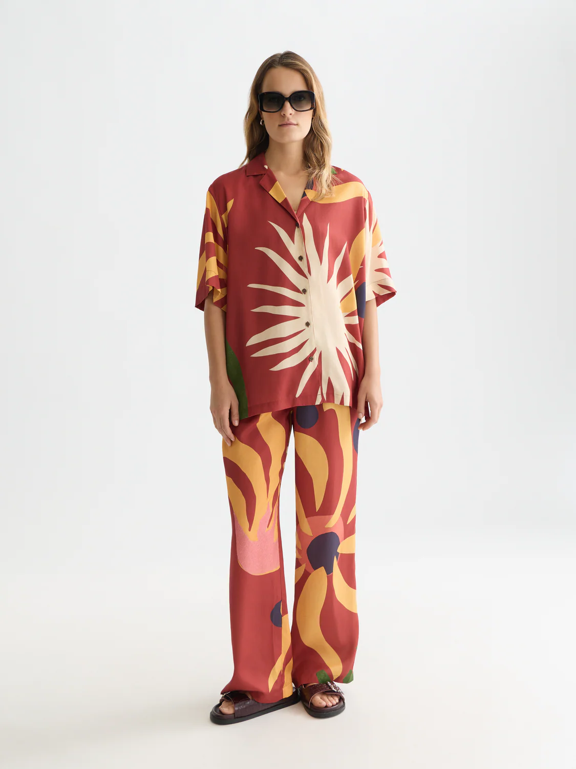 Printed short sleeve relaxed shirt - Image 2